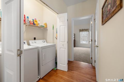 Tiny photo for 21 Fieldstone Court #21, North Haven, CT 06473 (MLS # 24149892)