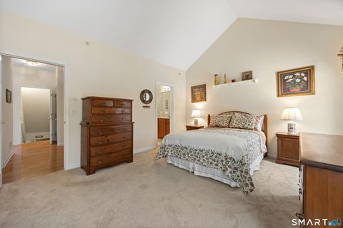 Tiny photo for 21 Fieldstone Court #21, North Haven, CT 06473 (MLS # 24149892)