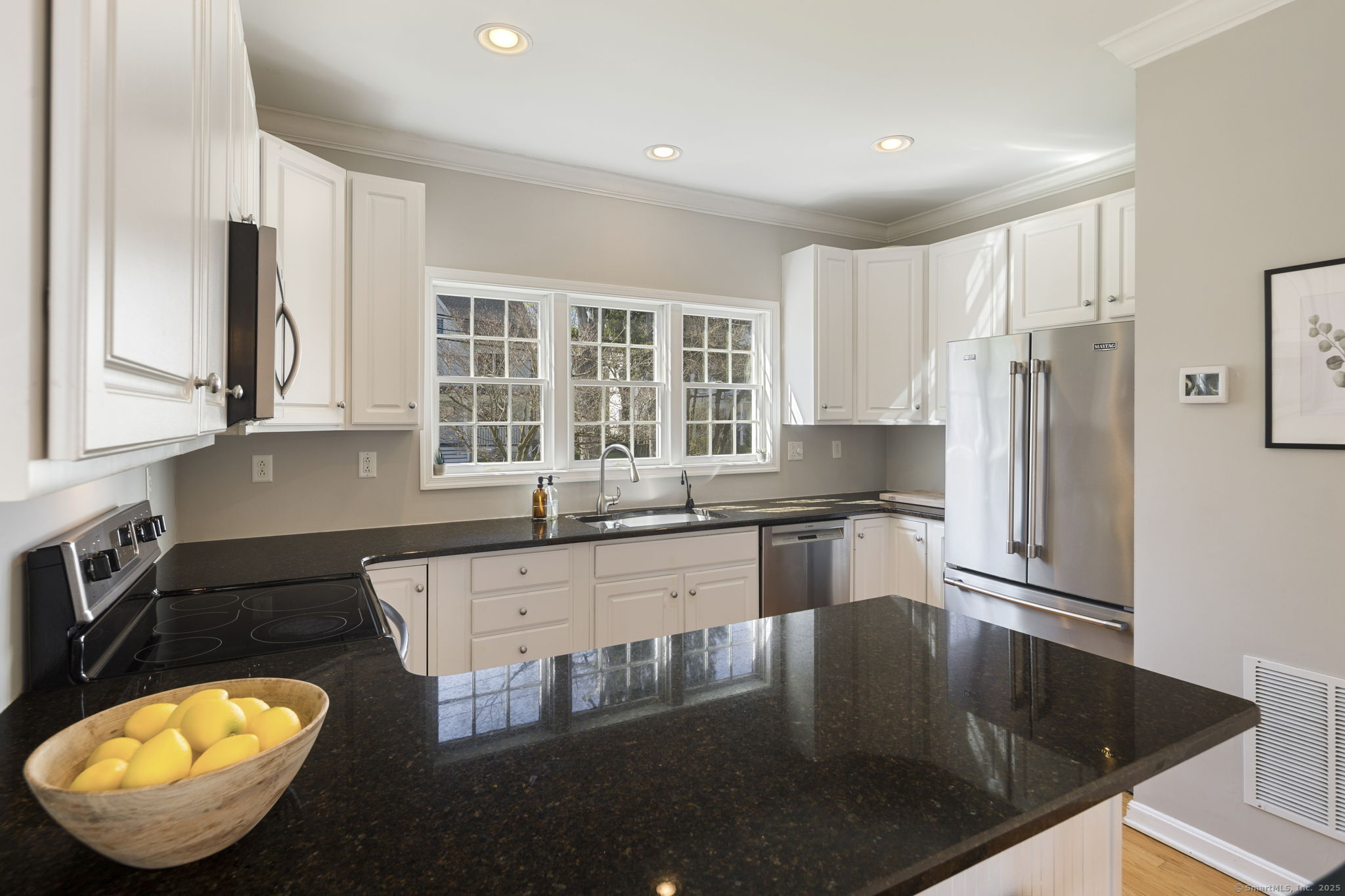 124 East Avenue #124, New Canaan, Connecticut image 8
