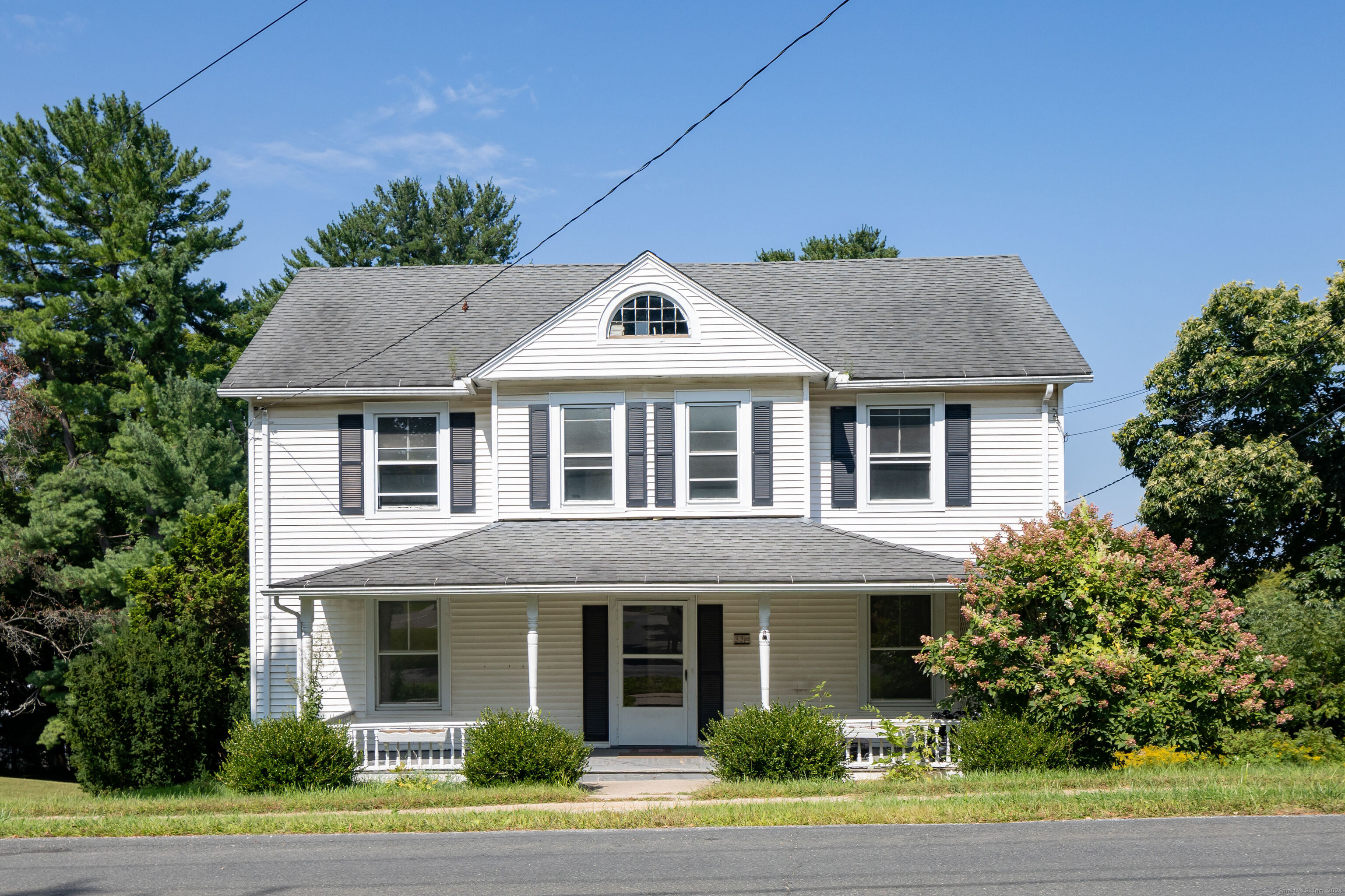 Granite Avenue, North Canaan, Connecticut - 5 Bedrooms  
2 Bathrooms  
9 Rooms - 