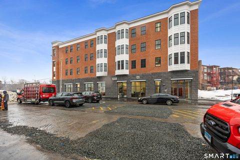Multifamily For Rent - 1355 Main Street #204<br/> Hartford, CT 06103