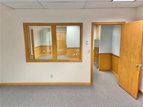 Tiny photo for 395 W Avon Road, Avon, CT 06001 (MLS # 170615886)