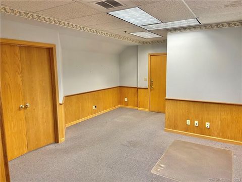 Tiny photo for 395 W Avon Road, Avon, CT 06001 (MLS # 170615886)