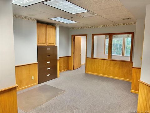 Tiny photo for 395 W Avon Road, Avon, CT 06001 (MLS # 170615886)