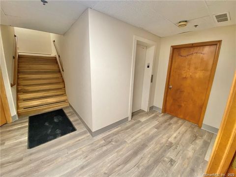 Tiny photo for 395 W Avon Road, Avon, CT 06001 (MLS # 170615886)