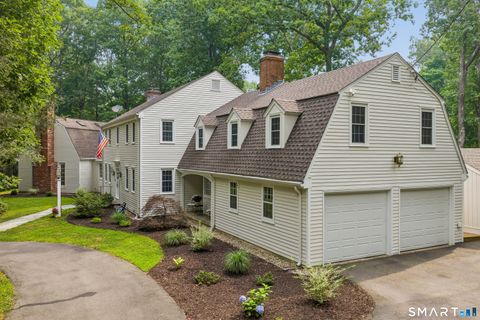 Photo of 10 Metacomet Road, Farmington, CT 06032 (MLS # 24184961)