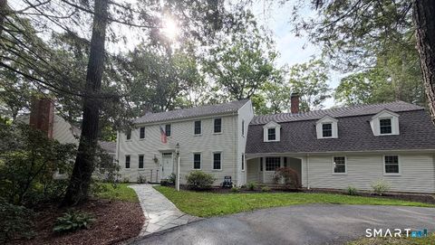 Photo of 10 Metacomet Road, Farmington, CT 06032 (MLS # 24184961)