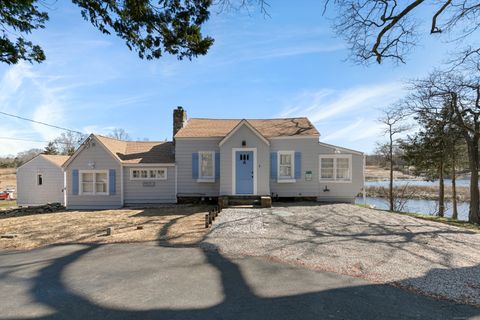 MLS: 24085917
