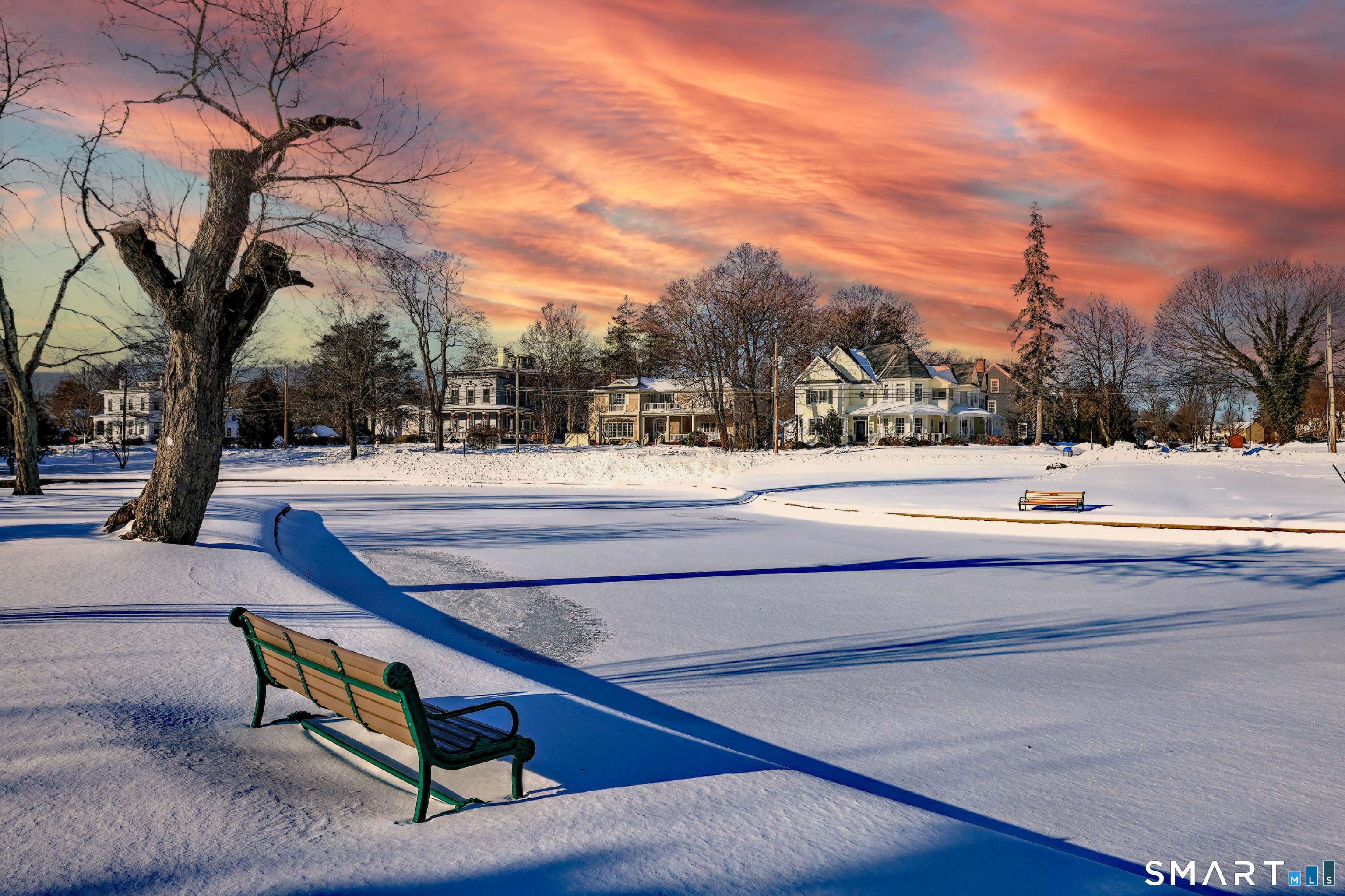 152 West River Street