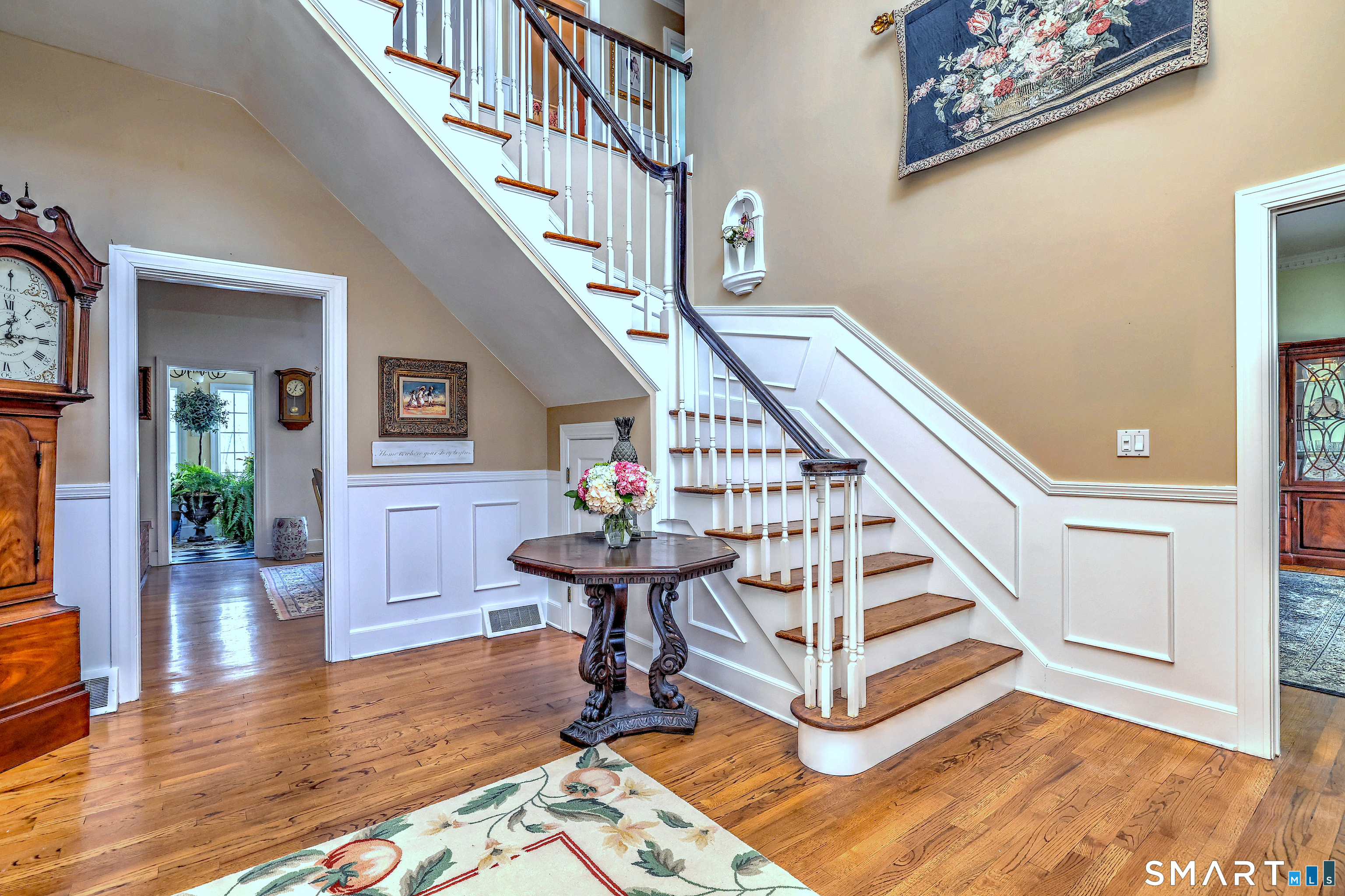 152 West River Street