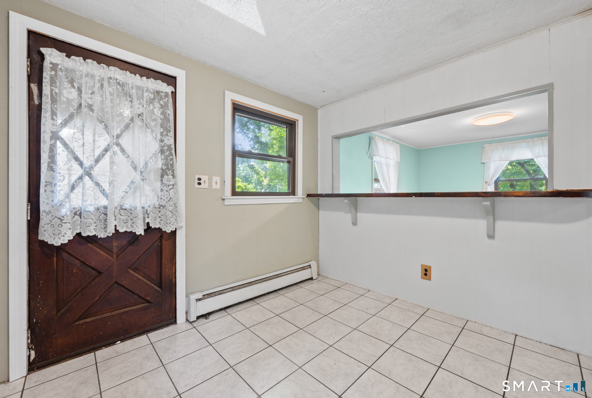 128 Capen Street