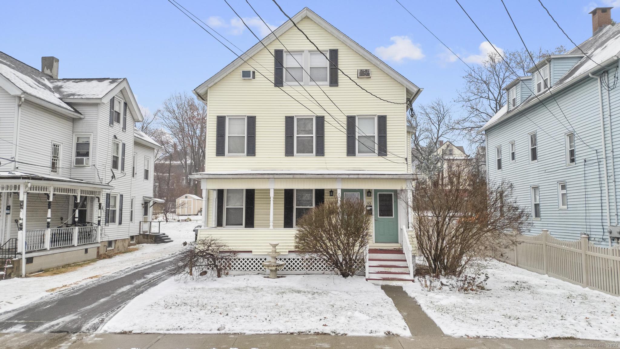 91 N Orchard Street, Wallingford, Connecticut - 3 Bedrooms  
1 Bathrooms  
5 Rooms - 