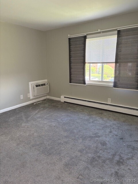 Norwalk, Connecticut 06851, United States, 1 Bedroom Bedrooms, ,1 BathroomBathrooms,Residential,Pending,129840