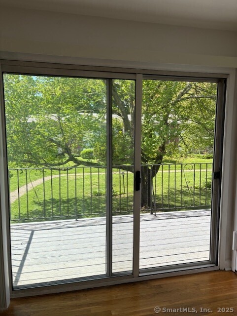 Norwalk, Connecticut 06851, United States, 1 Bedroom Bedrooms, ,1 BathroomBathrooms,Residential,Pending,129840