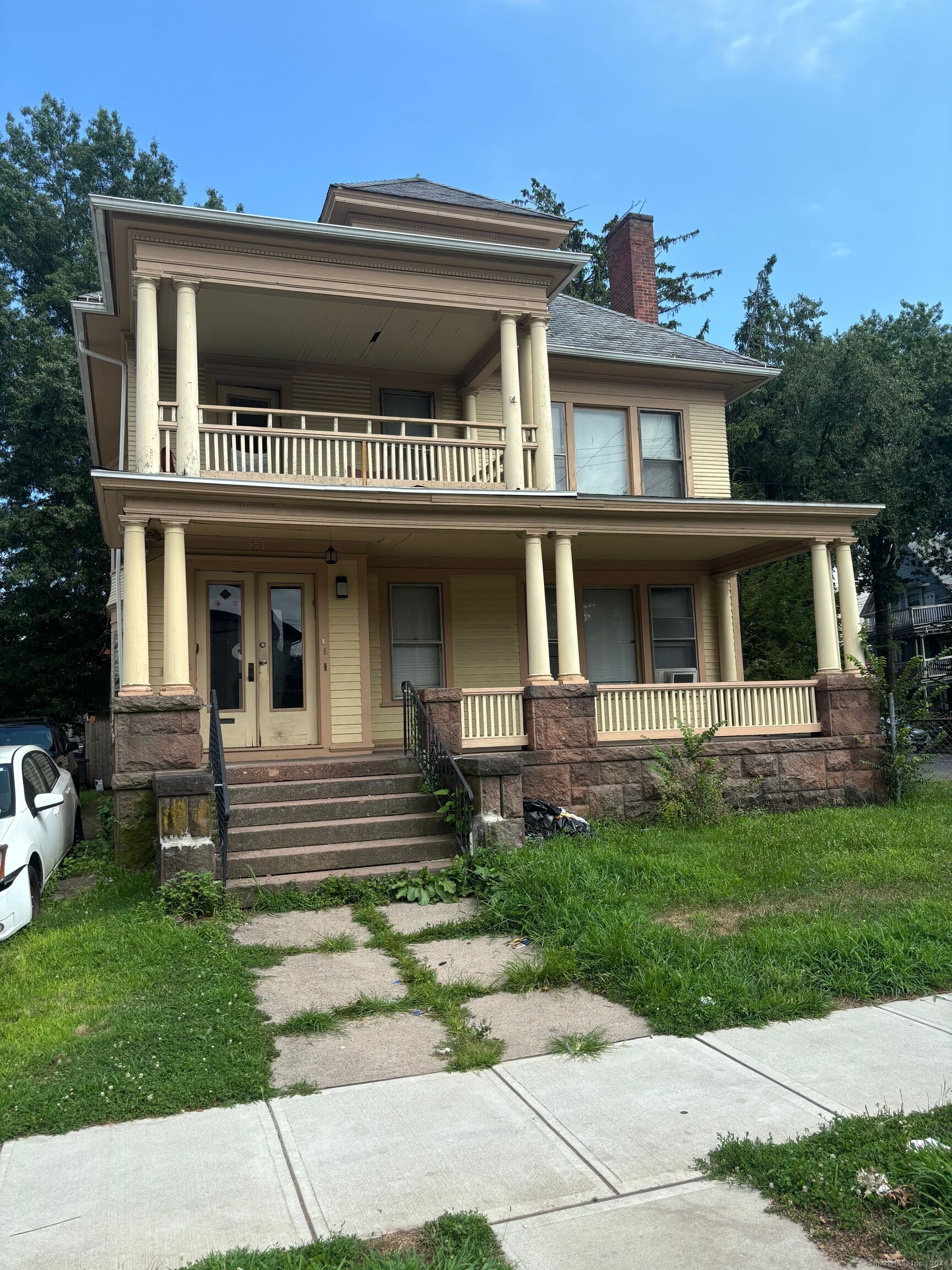 Property for Sale at 271 Sherman Avenue, New Haven, Connecticut - Bedrooms: 9 
Bathrooms: 5 
Rooms: 24  - $579,000