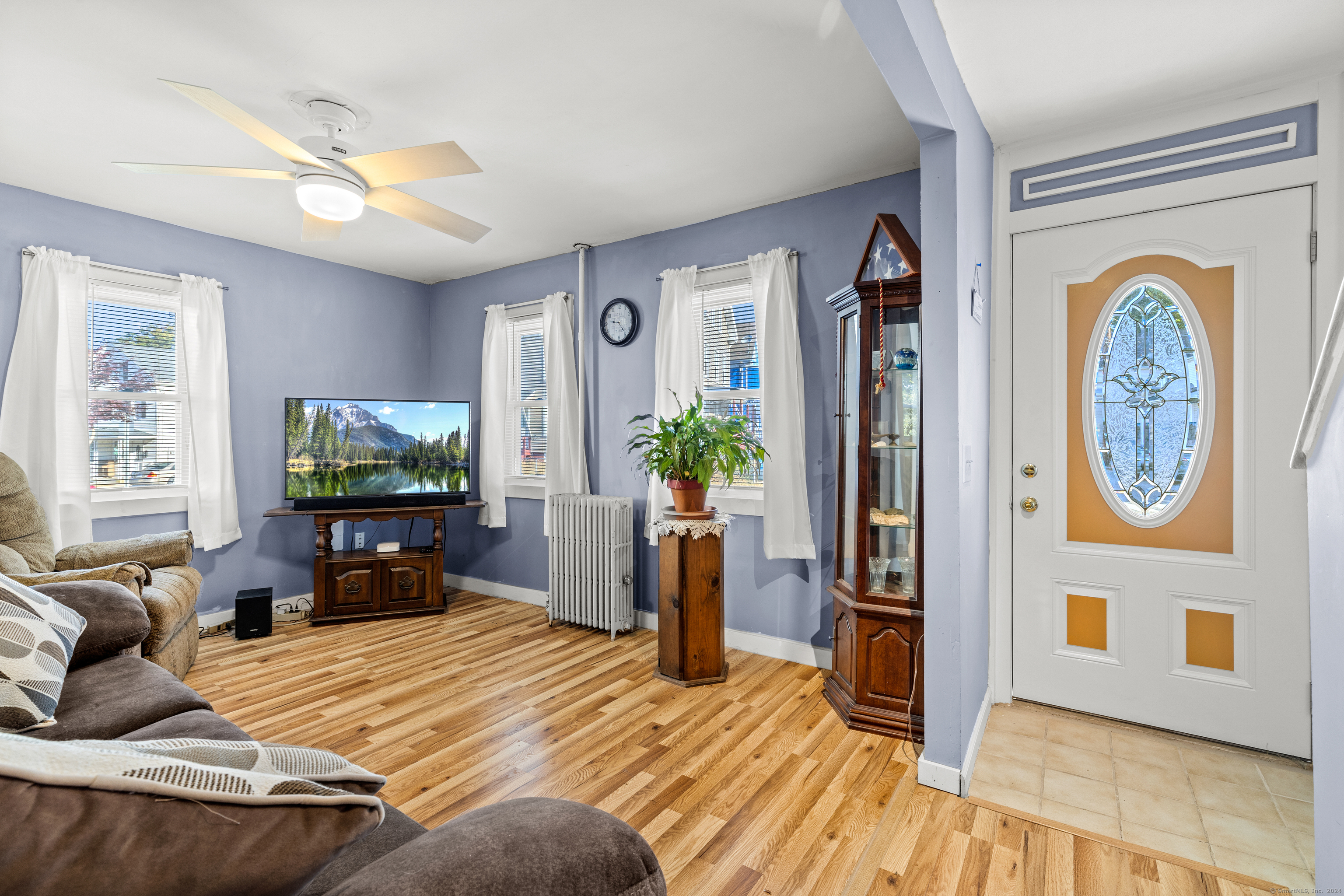 88 Blackhall Street, New London, Connecticut image 8