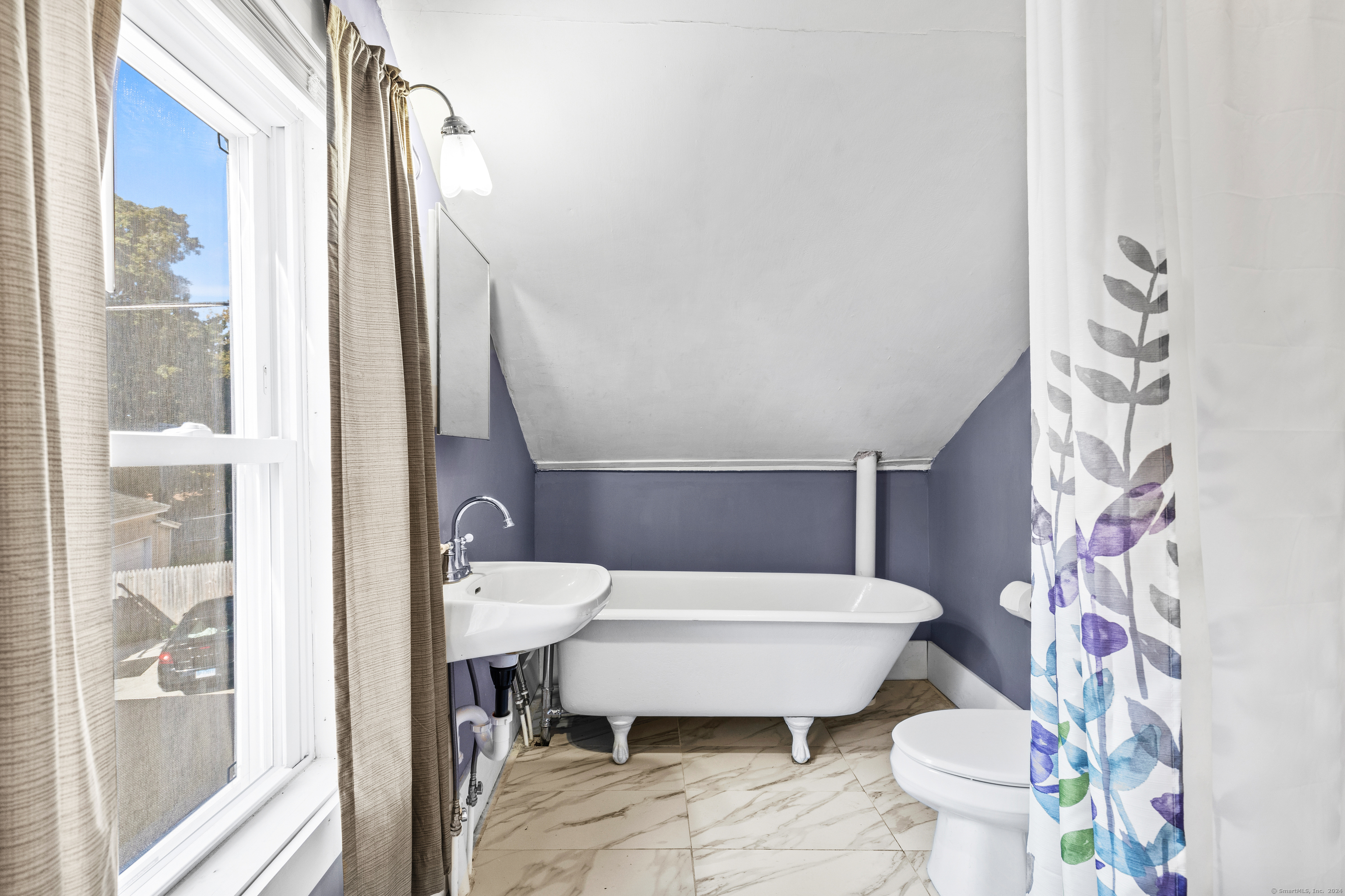 88 Blackhall Street, New London, Connecticut image 22