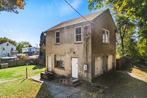 A home in New London