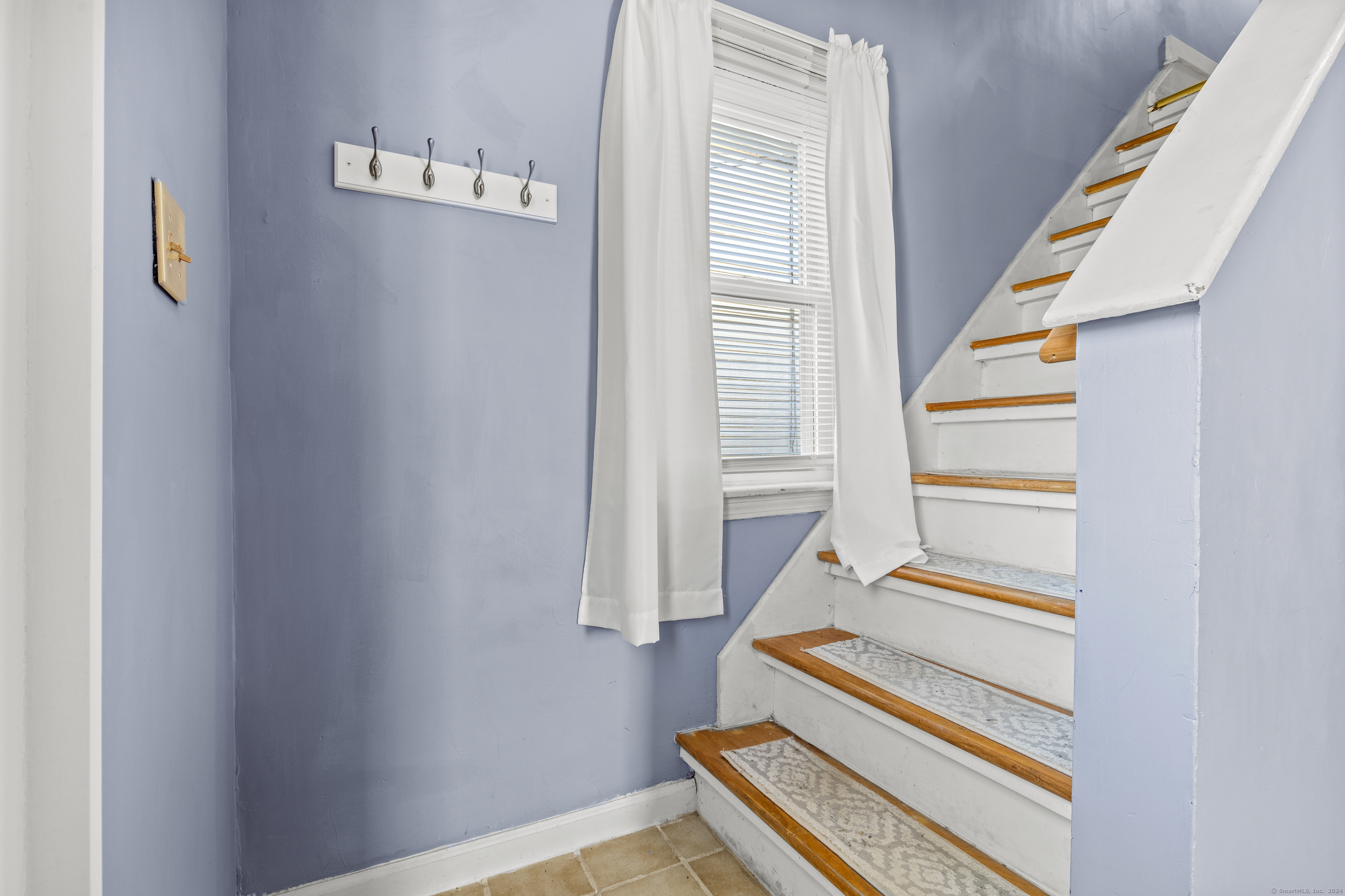 88 Blackhall Street, New London, Connecticut image 19