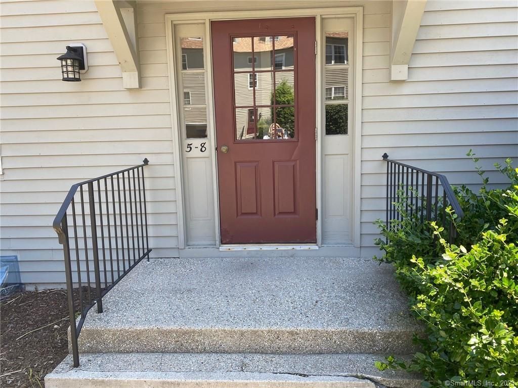 Photo of 5 Village Walk #5, Wilton, CT 06897 (MLS # 24148130)