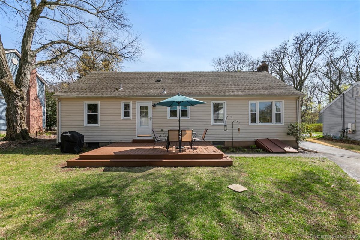 190 Dessa Drive, Hamden, Connecticut image 32