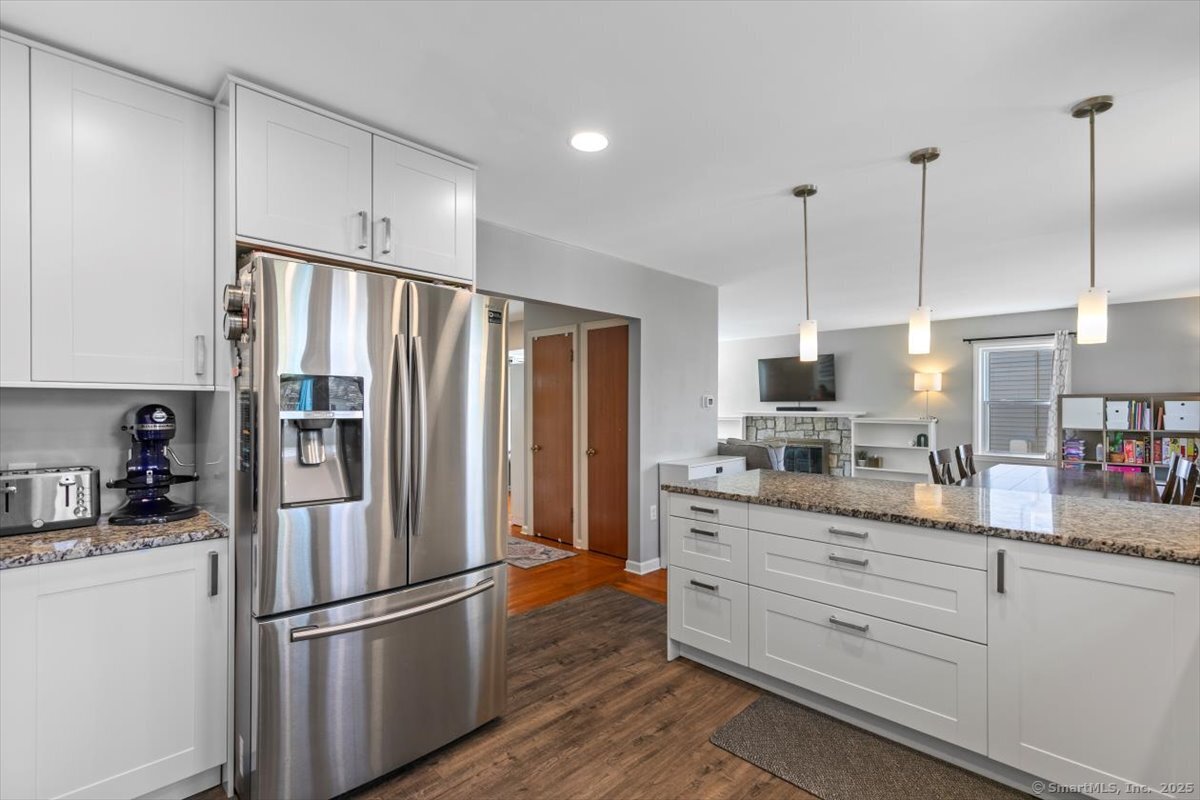 190 Dessa Drive, Hamden, Connecticut image 13