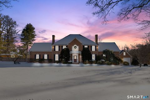 Homes For Sale - 16 Robin Hood Lane<br/> Easton, CT 06612