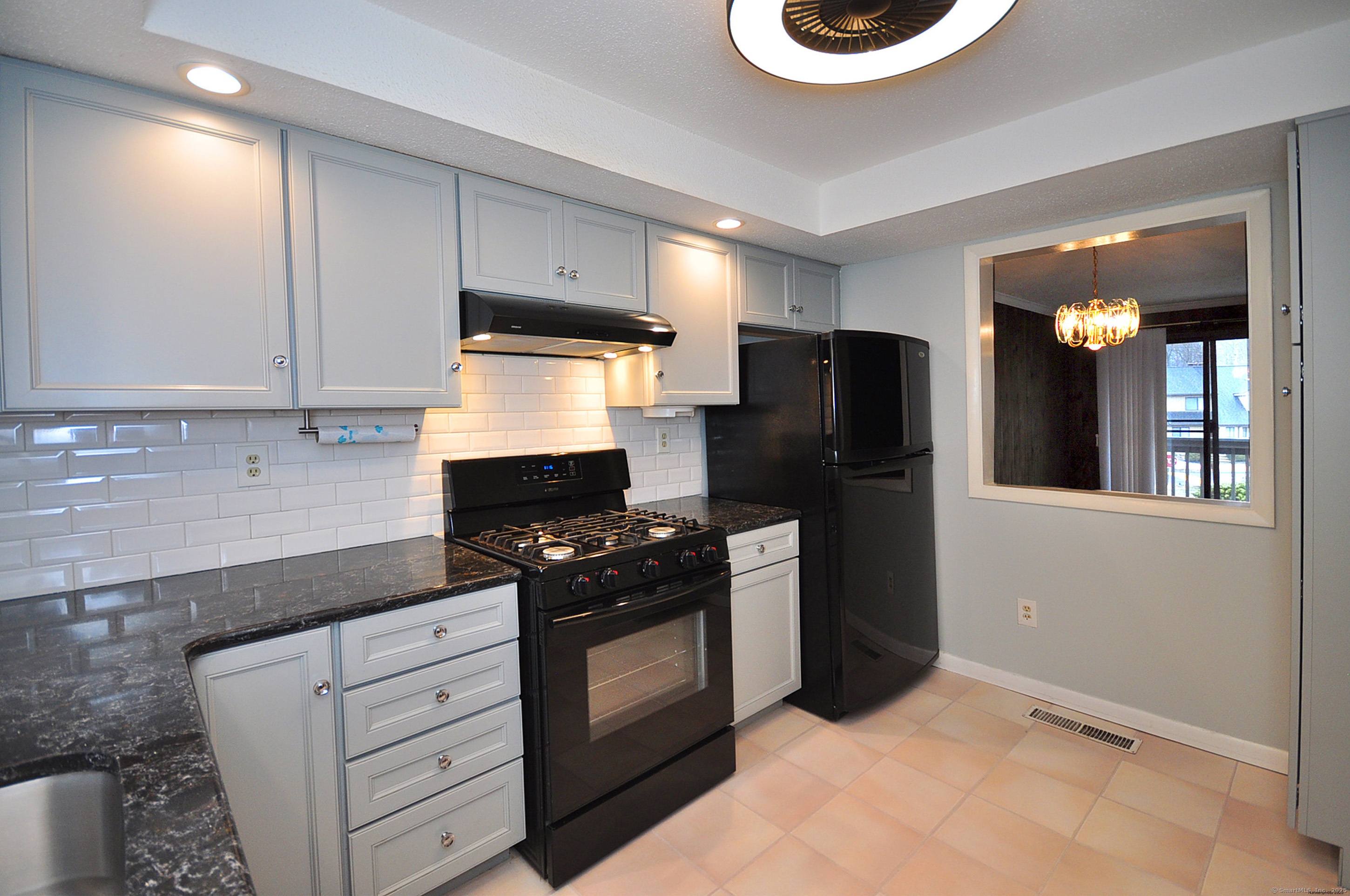 94 Dorchester Court #94, Beacon Falls, Connecticut image 8