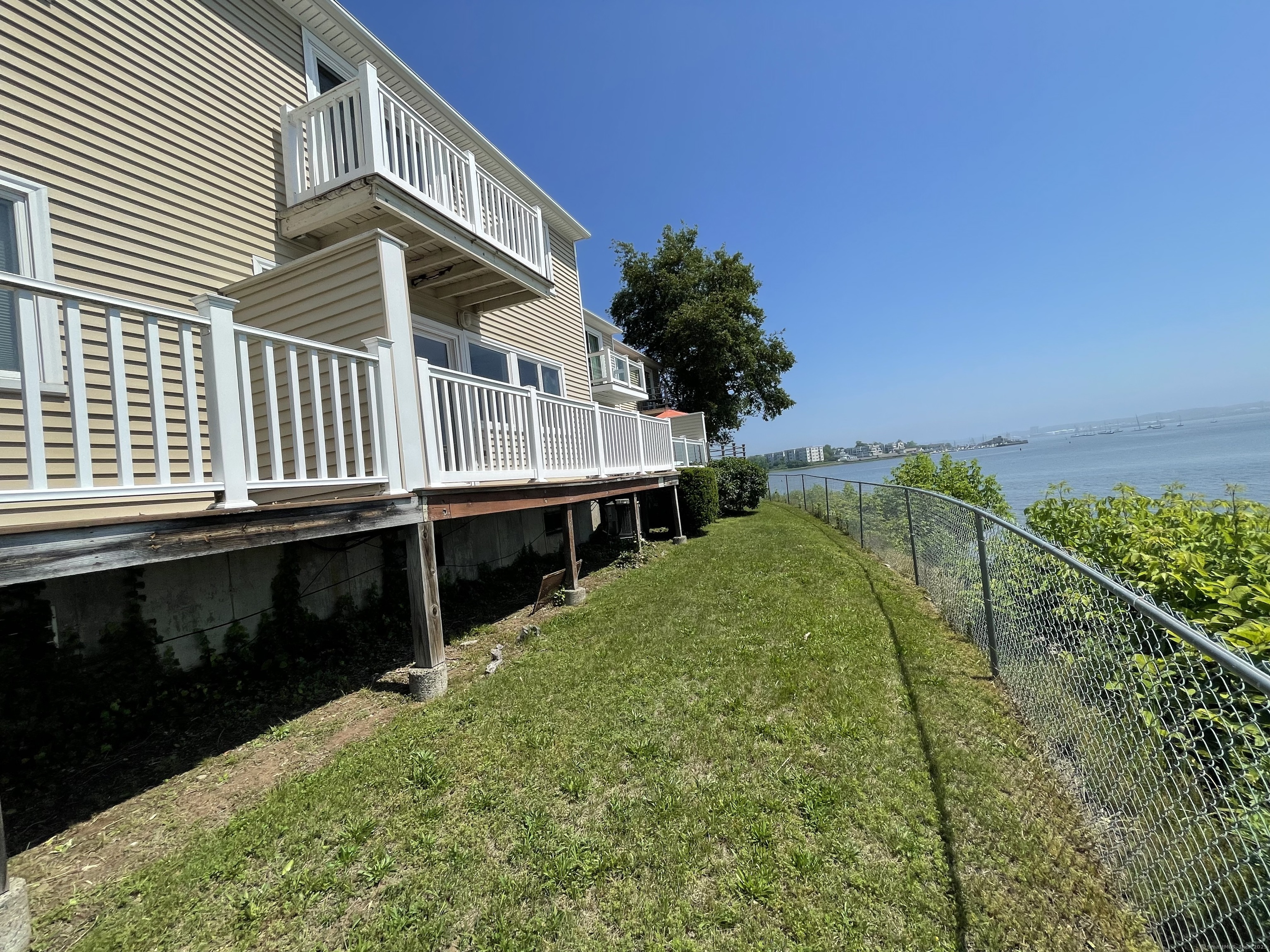 27 Bayview Place APT 5