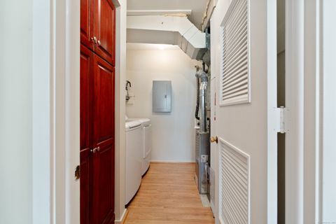 Tiny photo for 8 Willow Lane #8, Avon, CT 06001 (MLS # 24135449)