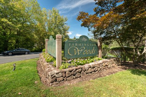 Tiny photo for 8 Willow Lane #8, Avon, CT 06001 (MLS # 24135449)