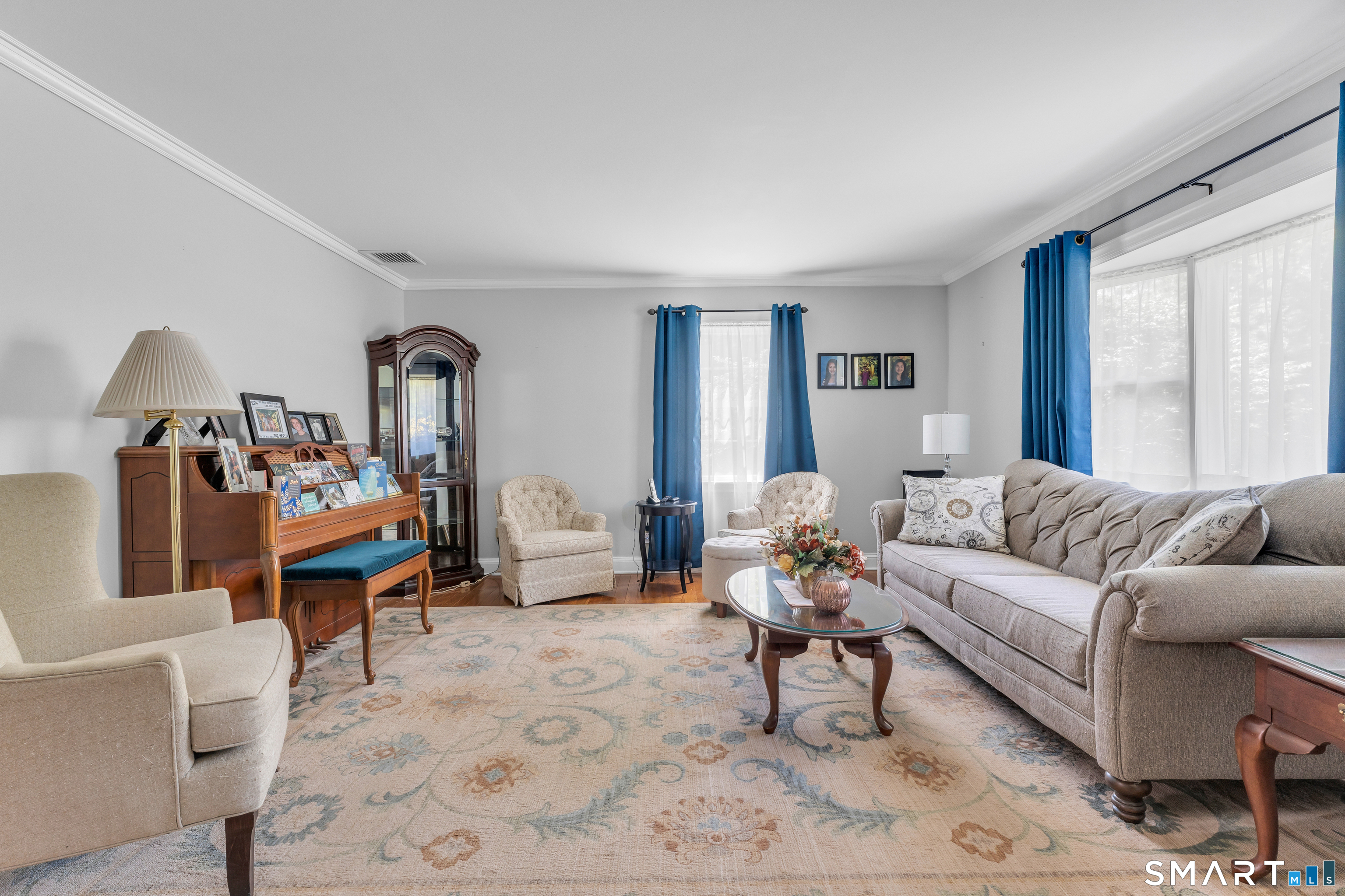 33 Deforest Drive