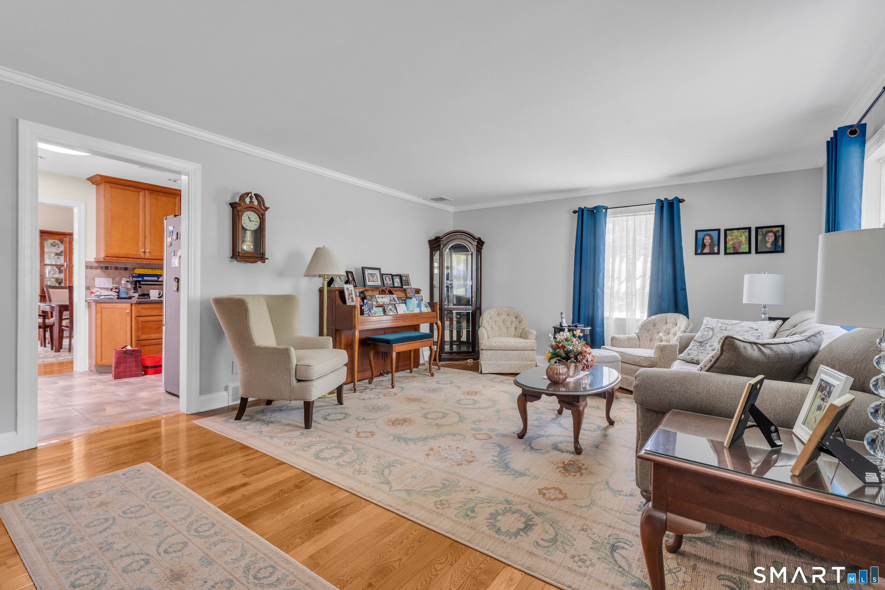 33 Deforest Drive