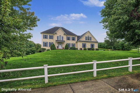 Photo of 9 Pierpont Court, North Haven, CT 06473 (MLS # 24211385)