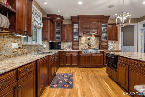 Tiny photo for 9 Pierpont Court, North Haven, CT 06473 (MLS # 24211385)