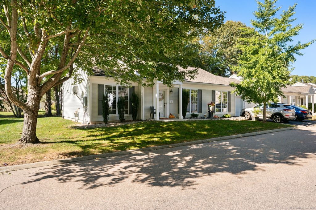 Photo of 16 Beechwood Drive, Waterford, CT 06385 (MLS # 24133265)