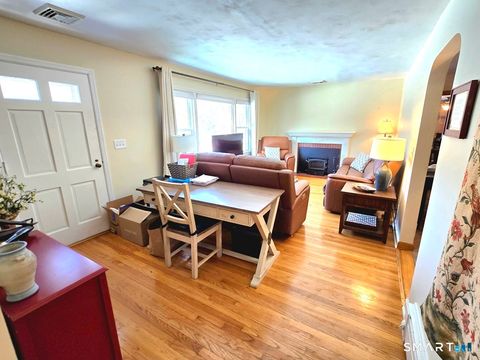 Tiny photo for 414 W Mountain Road, Simsbury, CT 06092 (MLS # 24152873)