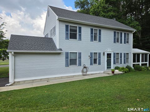 Condo For Sale - 193 Deer Run Trail<br/> Hartford County, Manchester, CT 06042
