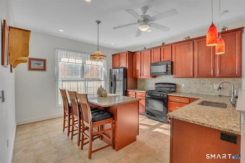 Tiny photo for 5 Harwood Gardens #5, Cromwell, CT 06416 (MLS # 24215741)