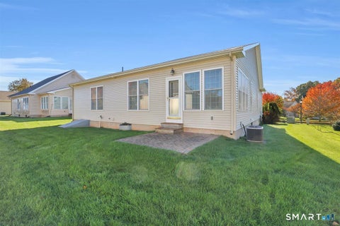 Tiny photo for 5 Harwood Gardens #5, Cromwell, CT 06416 (MLS # 24215741)