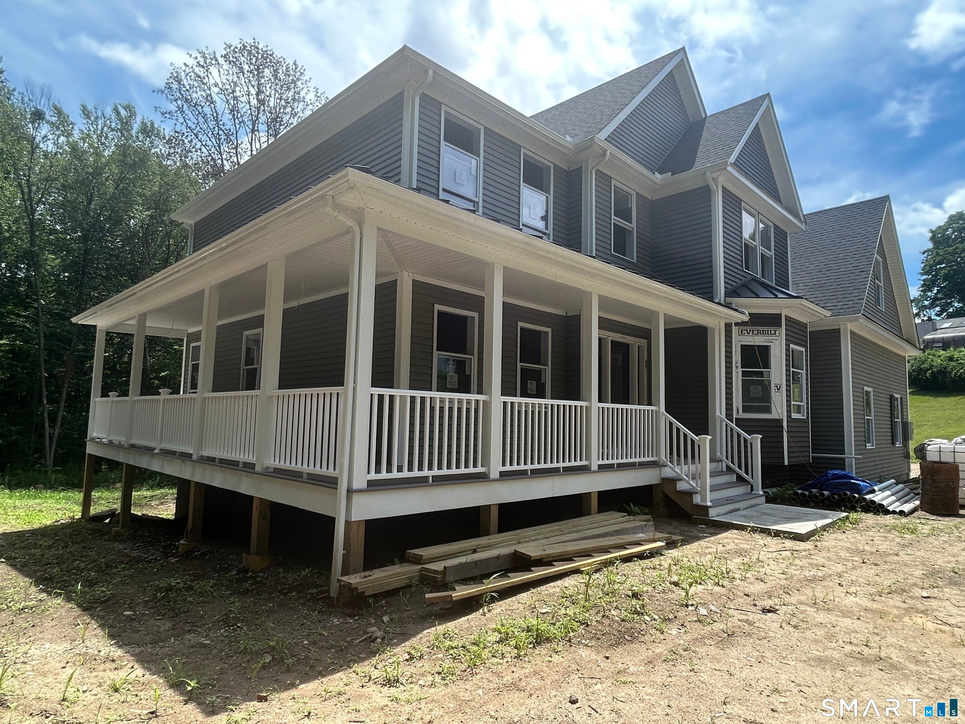 4 Mead Farm Road