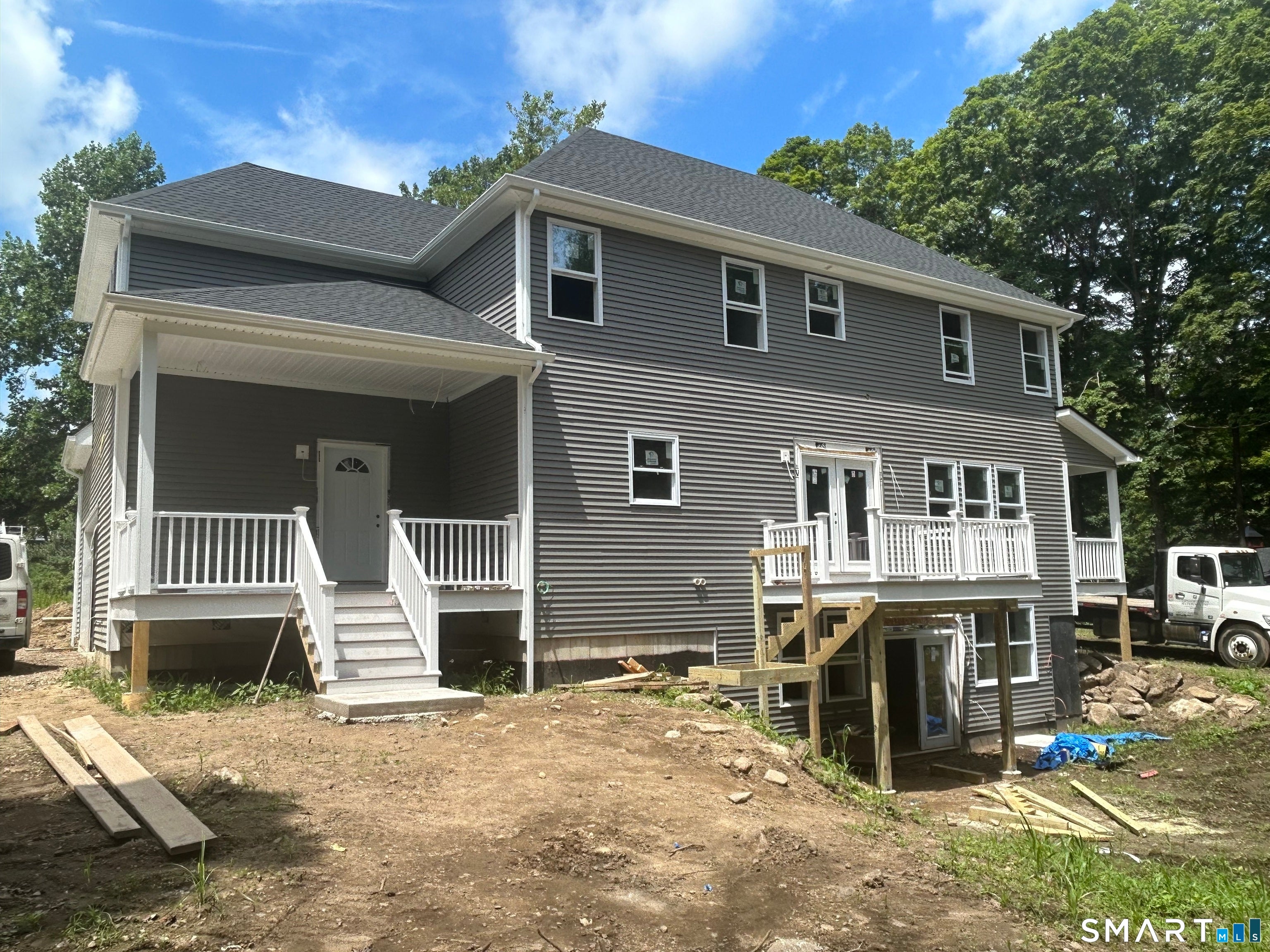 4 Mead Farm Road