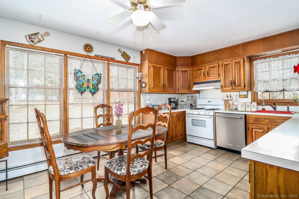 6 Quaker Ridge Road, Sherman, Connecticut image 5