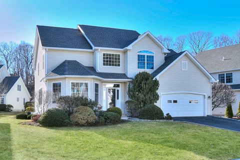 221 Fitch Pass Unit 221, Trumbull, CT 06611 - #: 24077305