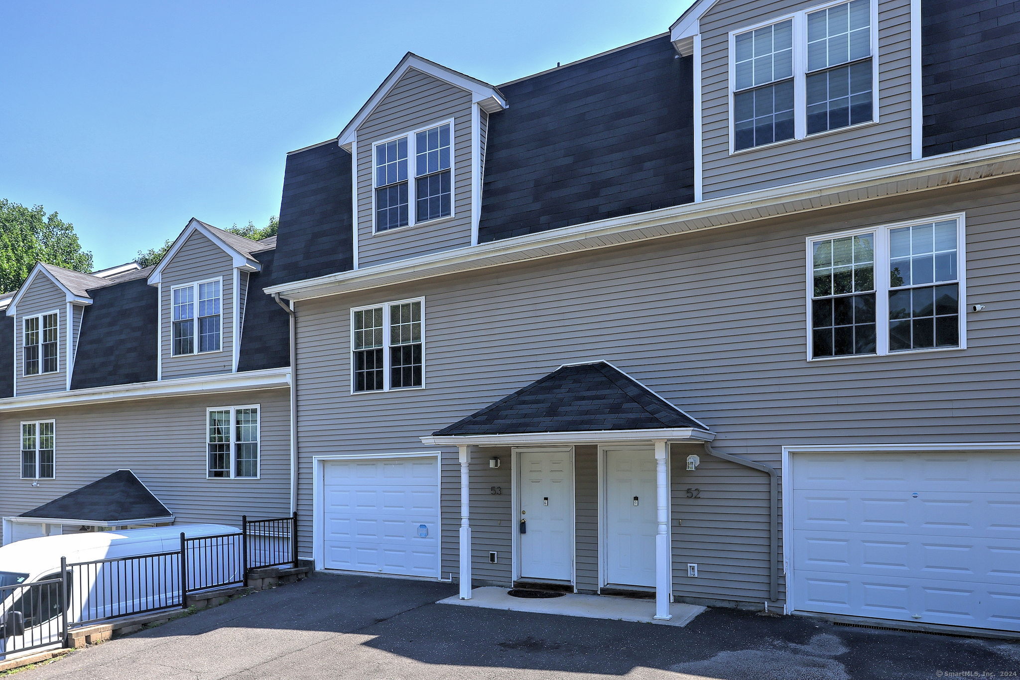 Property for Sale at 210 Stonefield Drive 53, Waterbury, Connecticut - Bedrooms: 3 
Bathrooms: 2 
Rooms: 6  - $192,000