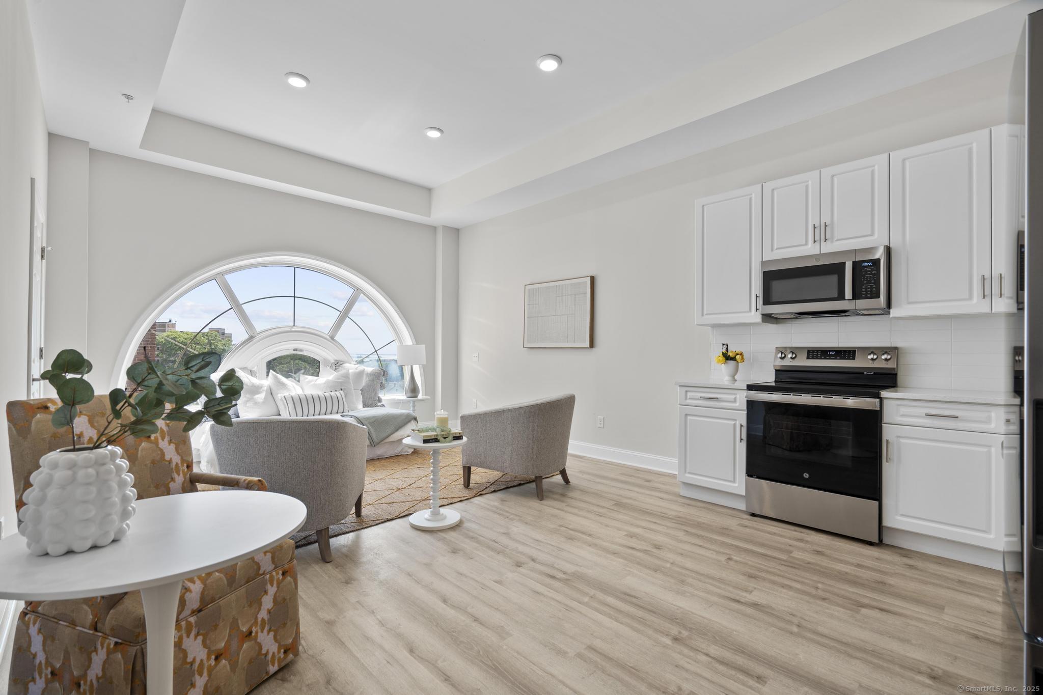 120 Broad Street 407