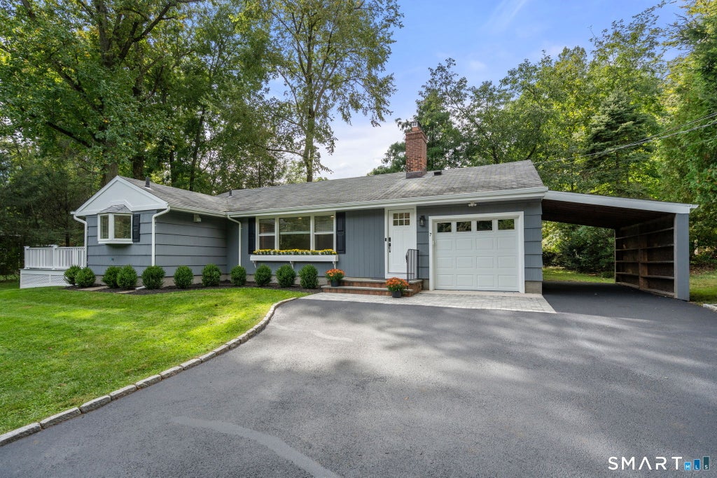 Photo of 7 Peaceful Lane, Norwalk, CT 06851 (MLS # 24207790)