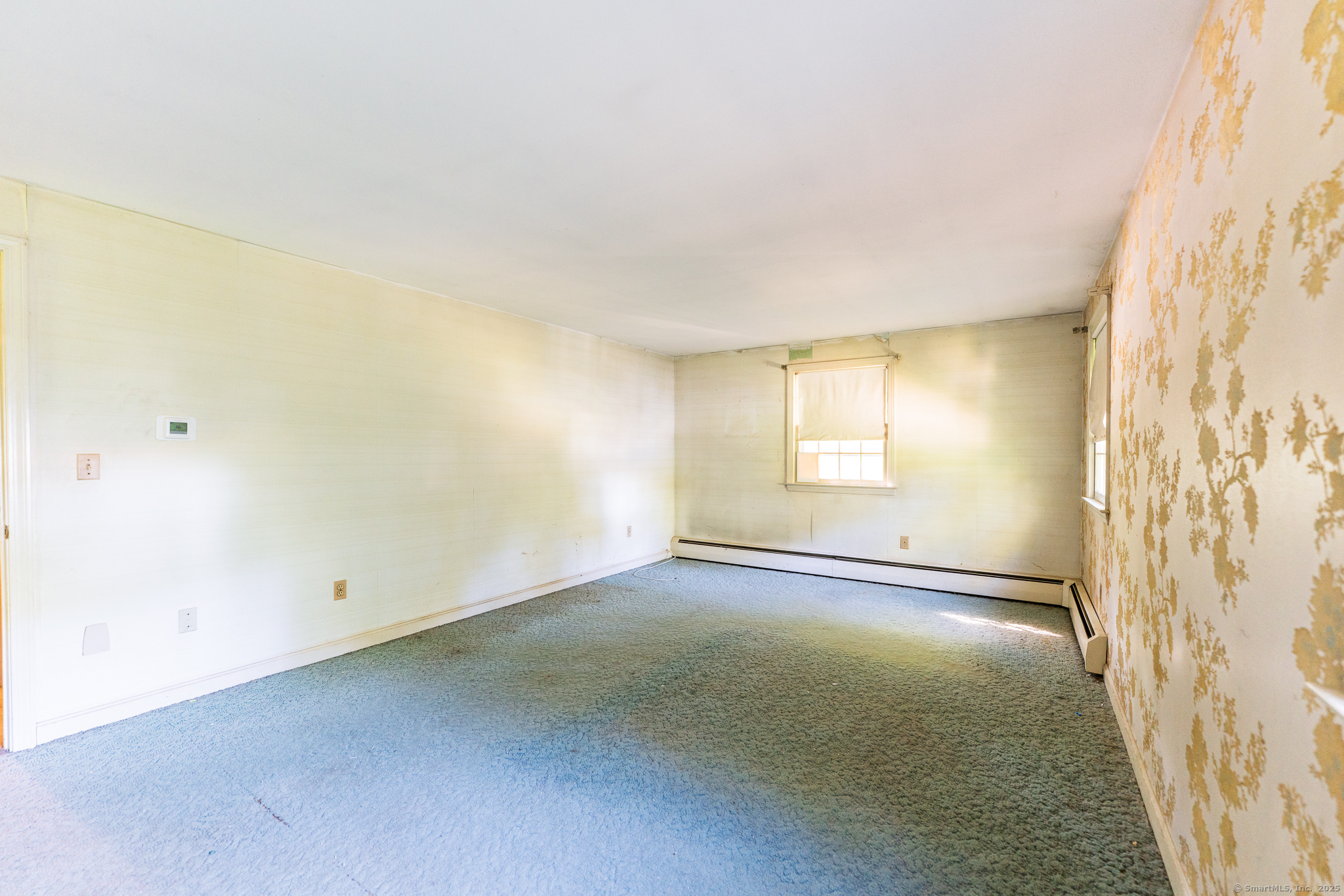 East Hartford, Connecticut 06118, United States, 4 Bedrooms Bedrooms, ,3 BathroomsBathrooms,Residential,Pending,203940