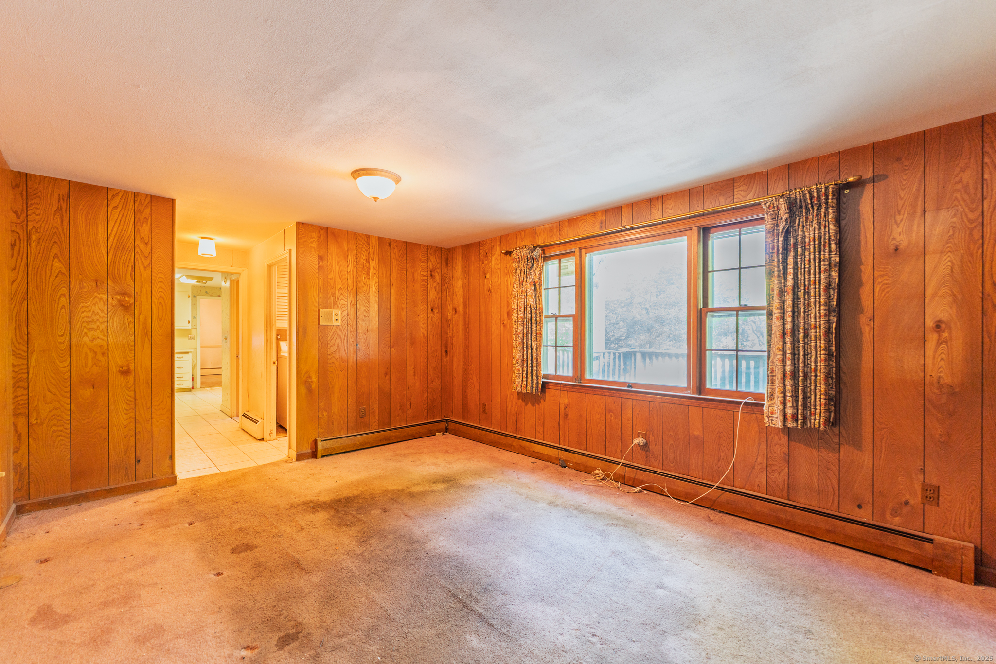 East Hartford, Connecticut 06118, United States, 4 Bedrooms Bedrooms, ,3 BathroomsBathrooms,Residential,Pending,203940