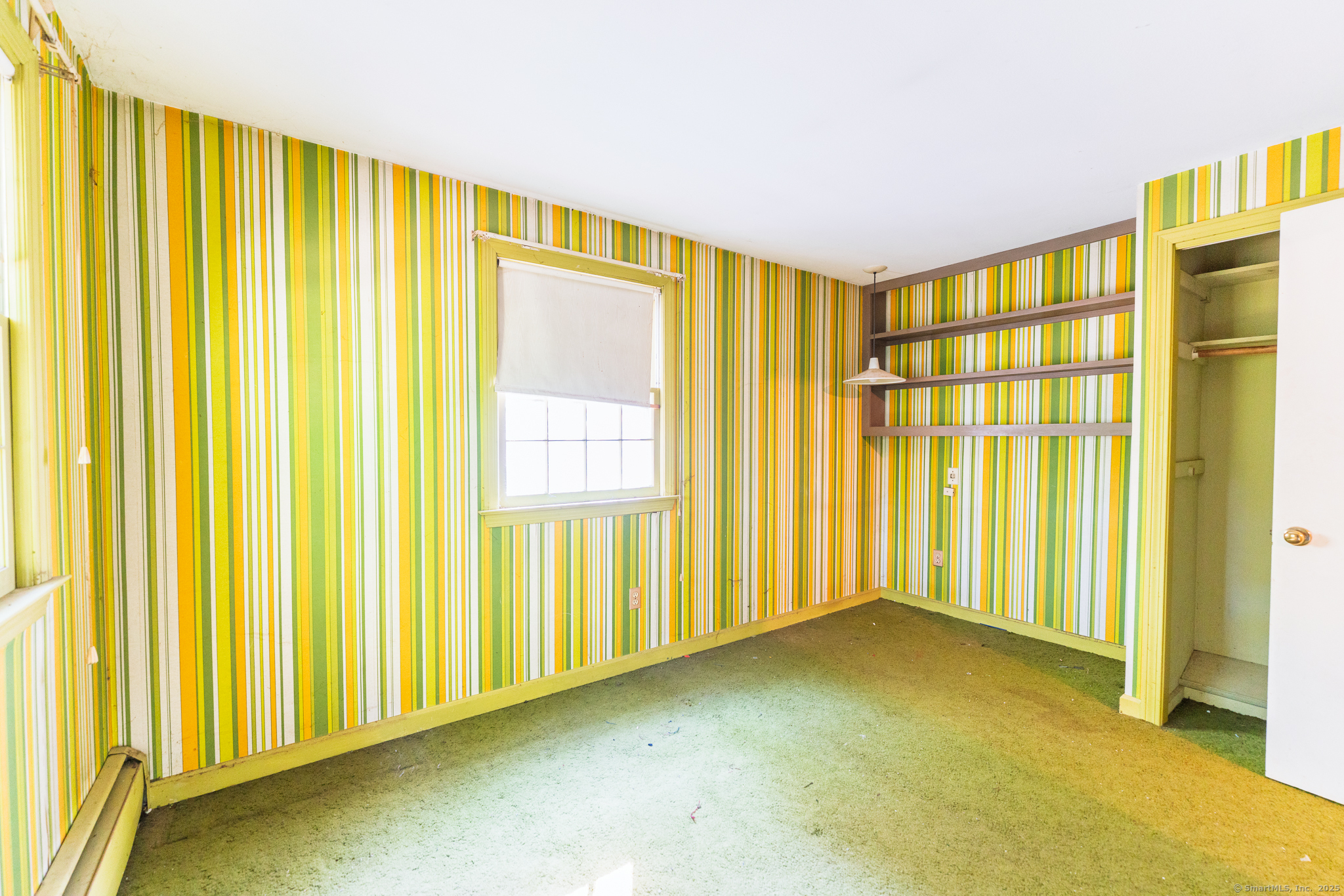 East Hartford, Connecticut 06118, United States, 4 Bedrooms Bedrooms, ,3 BathroomsBathrooms,Residential,Pending,203940